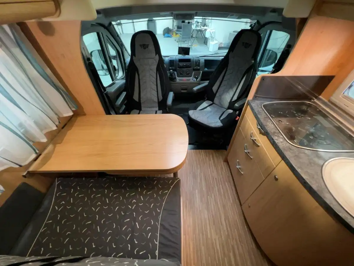 BUERSTNER Solano T 700 - Ansicht 7